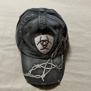 Men’s Ariat Barbed Wire Rustic Cap 🧢